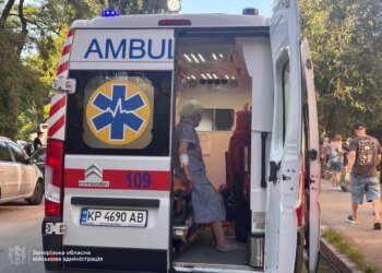 Ворог скинув вісім керованих авіабомб на Запоріжжя за півтори години: одна людина загинула, ще 18 – поранені
