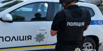 Троє постраждалих через ракетну атаку рф на передмістя Одеси