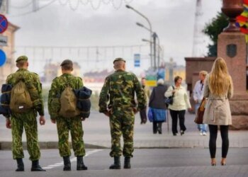 Вооруженный магазинный вор в форме РФ устроил расстрел под Севастополем