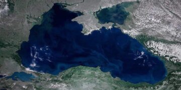рф атакувала іноземне судно з пшеницею з України, загинув український моряк