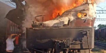 На Одещині завершили евакуацію атакованого рф потяга, де загинули двоє залізничників