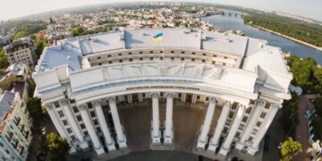Україна застерігає членів місії СНД від відвідування тимчасово окупованих під час моніторингу майбутніх виборів в рф