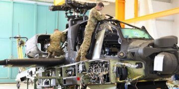 Польща створить найбільший у Європі центр обслуговування ударних Apache