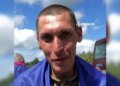 Девять лет ада в неволе: освобожденный боец АТО заплакал при пересечении украинской границы. ВИДЕО