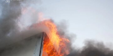 росія атакувала пункт пропуску на кордоні з Молдовою, вбила 13 людей у Києві та області – Зеленський про нічну атаку рф