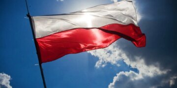 Польща активовувала авіацію і ППО через нічну атаку рф на Україну