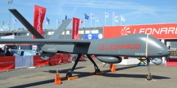 Найбільший італійський виробник зброї створює "дронову лабораторію" в Україні – ЗМІ