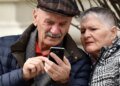 Пенсионный фонд отключает горячие линии в регионах: как теперь украинцам поддерживать с ним связь