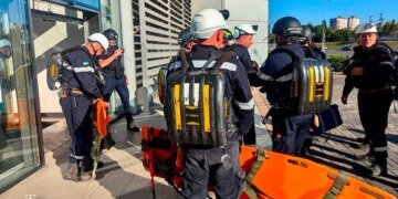 Зеленський назвав удар по ТЦ у Кривому Розі терактом і закликав світ посилити тиск на росію