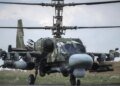 російський Ка-52 не зміг збити український FP-1 ракетою і був змушений перейти до гармати