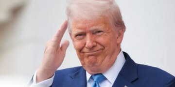 Громкое заявление: Трамп назвал Ормузский пролив территорией США