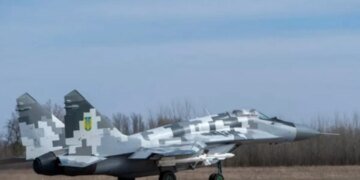Украинские МиГ-29 стерли с лица земли вражеский штаб в Олешках. ВИДЕО