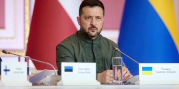 Україні потрібно близько 10 млрд, щоб забезпечити армію зброєю до березня 2027 року – Зеленський