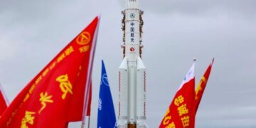 Китай раптово відклав амбітну місію на Місяць із пошуку водяного льоду