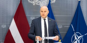 Чому за війну мають платити європейці? – Латвія закликала використати заморожені активи рф на користь України