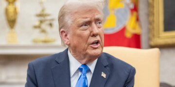 Трамп вперше прокоментував візит директора ЦРУ до москви, згадав про війну в Україні