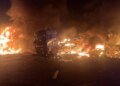 Київ і область атакують понад дві доби поспіль – пошкоджено щонайменше 14 складів