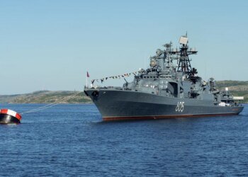 Британський флот три доби стежив за російськими кораблями – The Guardian