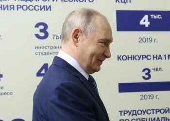 путін порівняв війну проти України з косатками, які нападають на білих ведмедів