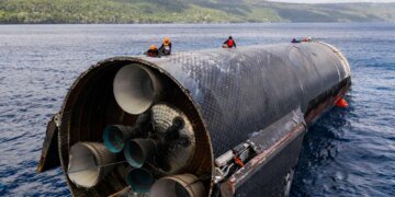 SpaceX витягла Starship з Індійського океану через місяць після запуску