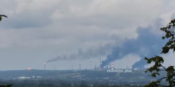 Дроны поразили “Уфанефтехим”: в Башкортостане горит один из самых мощных НПЗ России