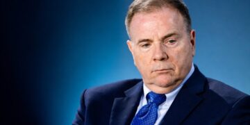 Ходжес призвал Европу готовиться к обороне без Америки: “Сам не верю, что это говорю”