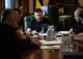 Зеленский побеседовал с Уиткоффом и Кушнером:определяют дату их визита