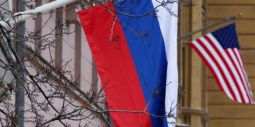 Санкции против России не поднимут цену на нефть: экономисты объяснили парадокс закона США