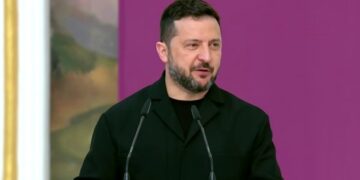 Зеленский подписал указ о защите святынь: ко Дню Независимости готовят новый закон