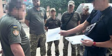 Сбивали машиной и душили: 10 сотрудникам ТЦК в Одессе сообщили о подозрении