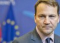 Ликвидация шпионской сети Кремля: Сикорский требует жестких санкций против дипломатов РФ