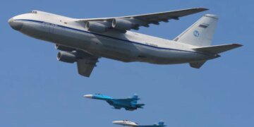 В российский Калининград прилетел секретный Ан-124: российские СМИ предполагают, что он доставил «Орешник»
