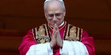 Папа Лев XIV виступив із заявою після візитів Віткоффа та Кушнера до москви та Києва