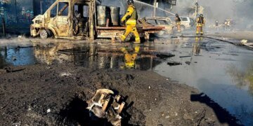 рф завдала удару по ТРЦ у середмісті Павлограда, коли на вулицях було багато людей – МВС
