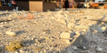 Под обломками дома в Одессе обнаружили тело погибшего. ФОТО