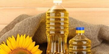 «Нас где-то обманывают», – девушка показала цены на продукты в Албании и украинском супермаркете. ВИДЕО