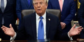 Трамп заявив про існування "хворої змови" проти ШІ та дата-центрів