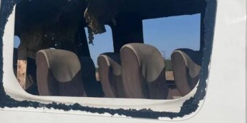 Дрон рф влучив у рейсовий автобус на Нікопольщині: п’ятеро загиблих, семеро поранених