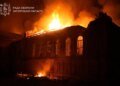 У Запоріжжі після атаки БпЛА пошкоджені багатоповерхівки, університет і ТЦ, є постраждалий