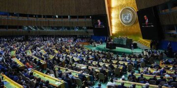 Світові лідери хочуть посилити контроль над ШІ, тоді як Трамп робить ставку на "надінтелект" – ЗМІ