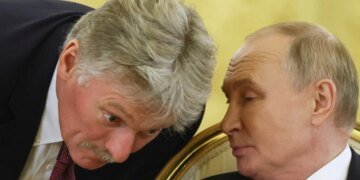 Хакеры Black8Mirror слили архив переписки Пескова о Путине и Пригожине. ФОТО