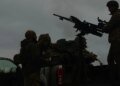 Десятки вражеских дронов одновременно атакуют Украину: где наибольшая угроза