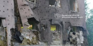 Россия атаковала больницу в Запорожье: пациентов эвакуировали
