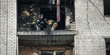 "Абсолютно звірячий і хворий удар" – Зеленський після атаки рф у Києві попередив про ризики з боку росії до зими