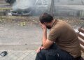 росіяни безпілотником влучили в авто іноземних журналістів на Донеччині