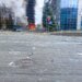 Ворог атакував безпілотником офісну будівлю в Києві: на парковці виявили трьох загиблих, ще 7 людей постраждали