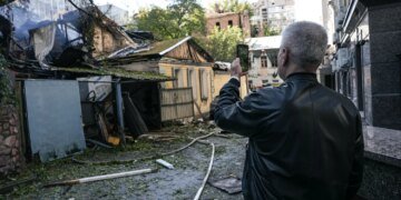 57 поранені, 7 загинули: у Києві зросла кількість жертв удару рф 25 вересня