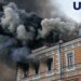 По центру Києва вдарив ворожий дрон: сталася пожежа у НАН, щонайменше одна загибла і травмовані