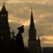 Кремль косит зараза: ключевые фавориты Путина внезапно исчезли  после теста на коронавирус