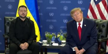 Трамп перед переговорами с Зеленским заговорил об ударах по НПЗ и сделке с Россией